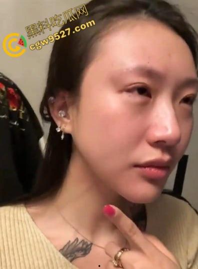 俄罗斯网红夫妻“毛子一家”被曝长期被家暴,老婆必须像狗一样听话,俄罗斯的女人就这么卑微吗?-10