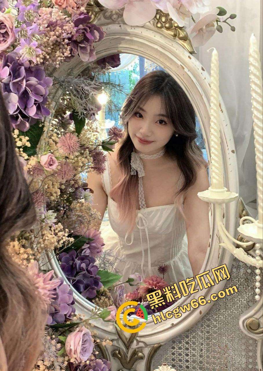 湖南大学清纯女【王丽】被操成狗，男友暴力口交多姿势爆操，小穴夹得死死，贱叫声听了就想操！-1