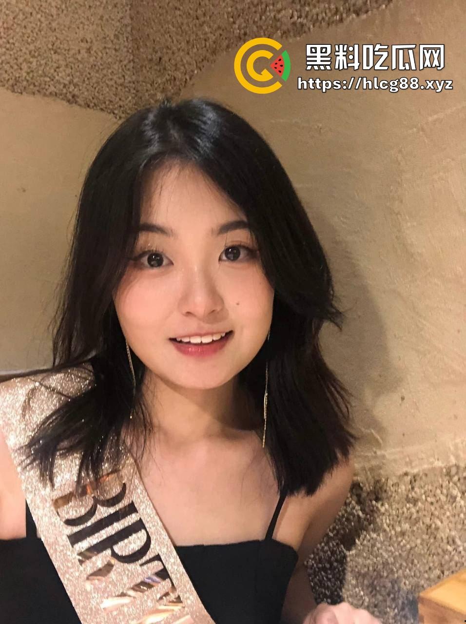 西南民族学院大二微胖妹【汪云】开学就成学长母狗,口交后入伺候得飞起,结果只是学长的玩物!-3