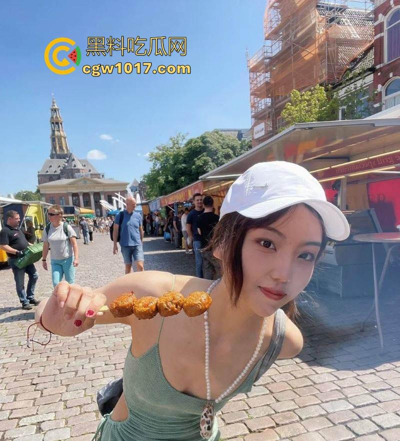 极品高颜值女留学生 ，吊多民富二代，各种场合深喉吞屌喷精浪叫，玩转富豪圈堪称时间管理大师！-5