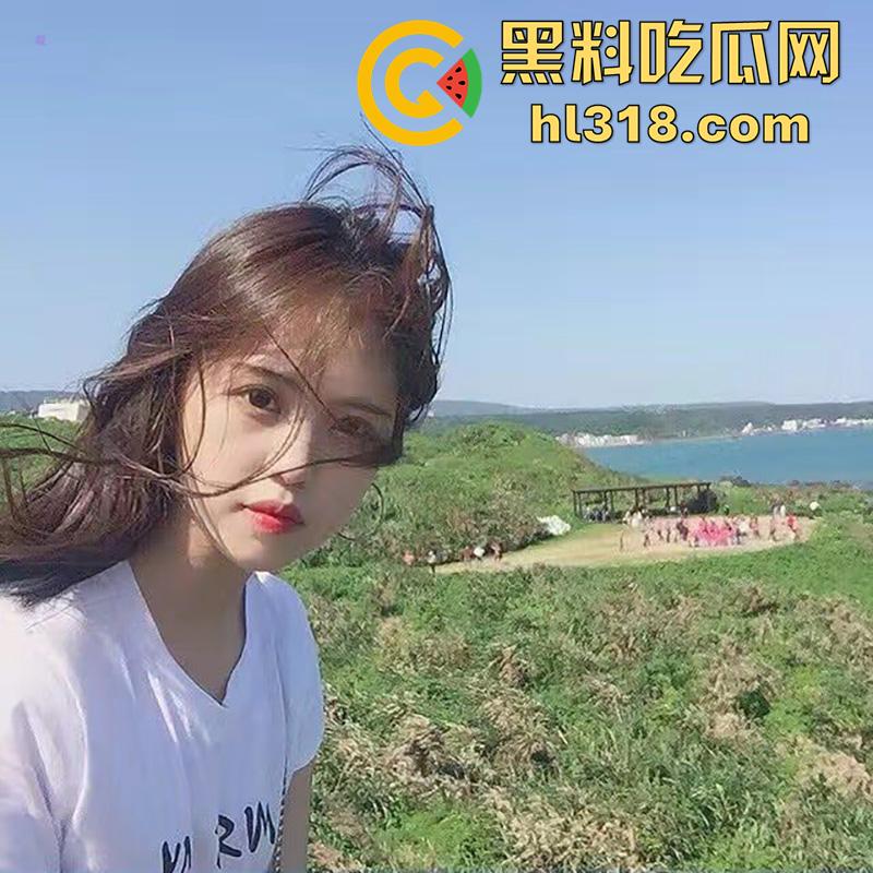 神似王祖贤的校花女神,身材极品大长腿白嫩诱人,被老司机学长拿下,酒店露脸啪啪无套内射!-1