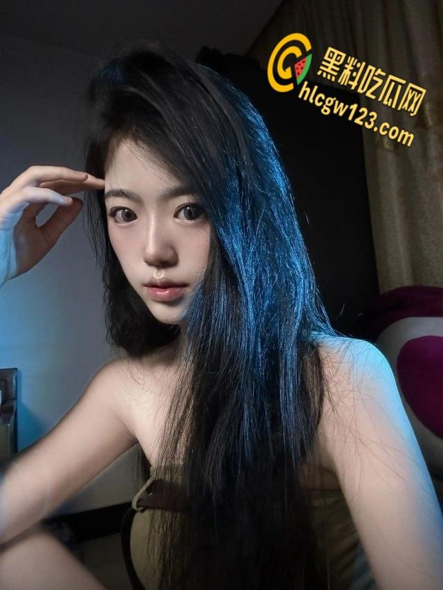 露脸实锤!抖音网红白皙高颜美少女【缪缪BB】,在线掰穴自慰娇喘反差十足!-2