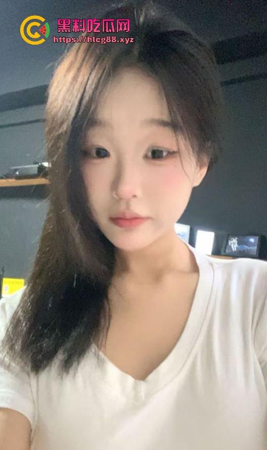 东莞职校浪娃『余欣』07年嫩洞被操开,挖墙脚抢来操翻天,三月同居周周捅洞内射,打胎后逼松得夹不住!-3