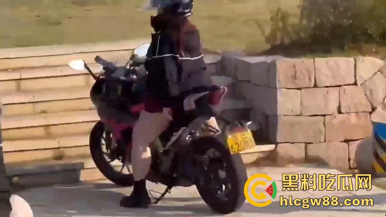 微胖界天花板,微胖尤物强行压制,男人直接被按弯,欲拒还迎坦克少女登场,彻底沦陷在肉感冲击中!-4