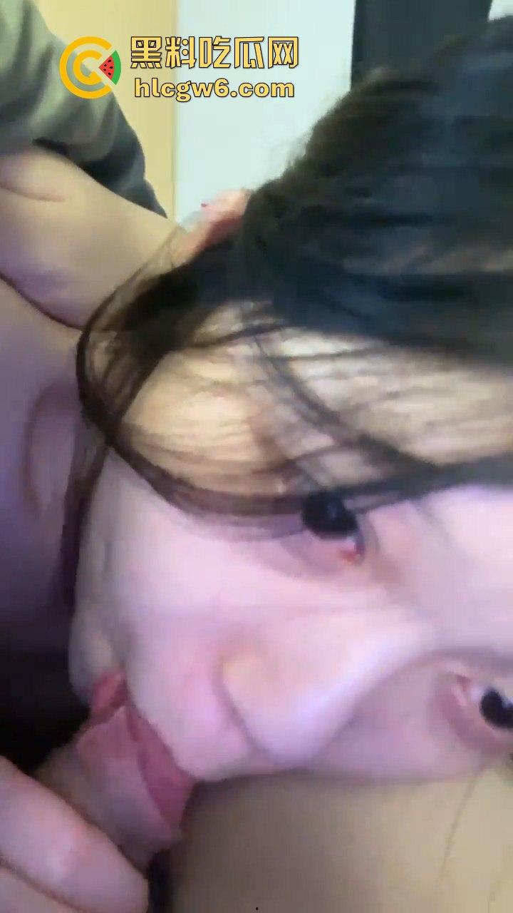 长沙24岁反差清纯小嫩妹【黎静静】跟男友性爱视频流出,不容易满足的母狗-6