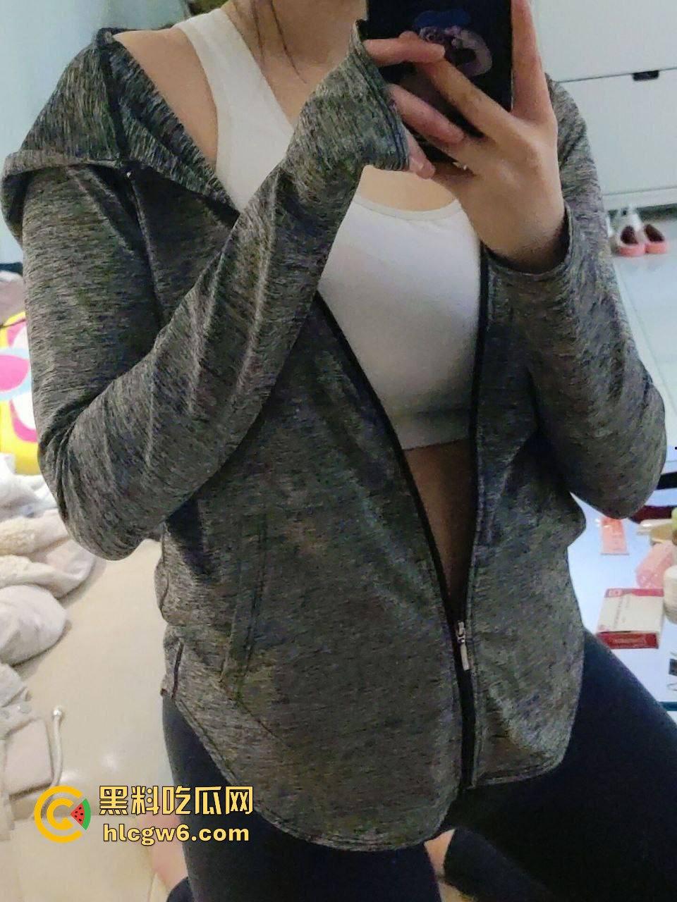 长沙24岁反差清纯小嫩妹【黎静静】跟男友性爱视频流出,不容易满足的母狗-8