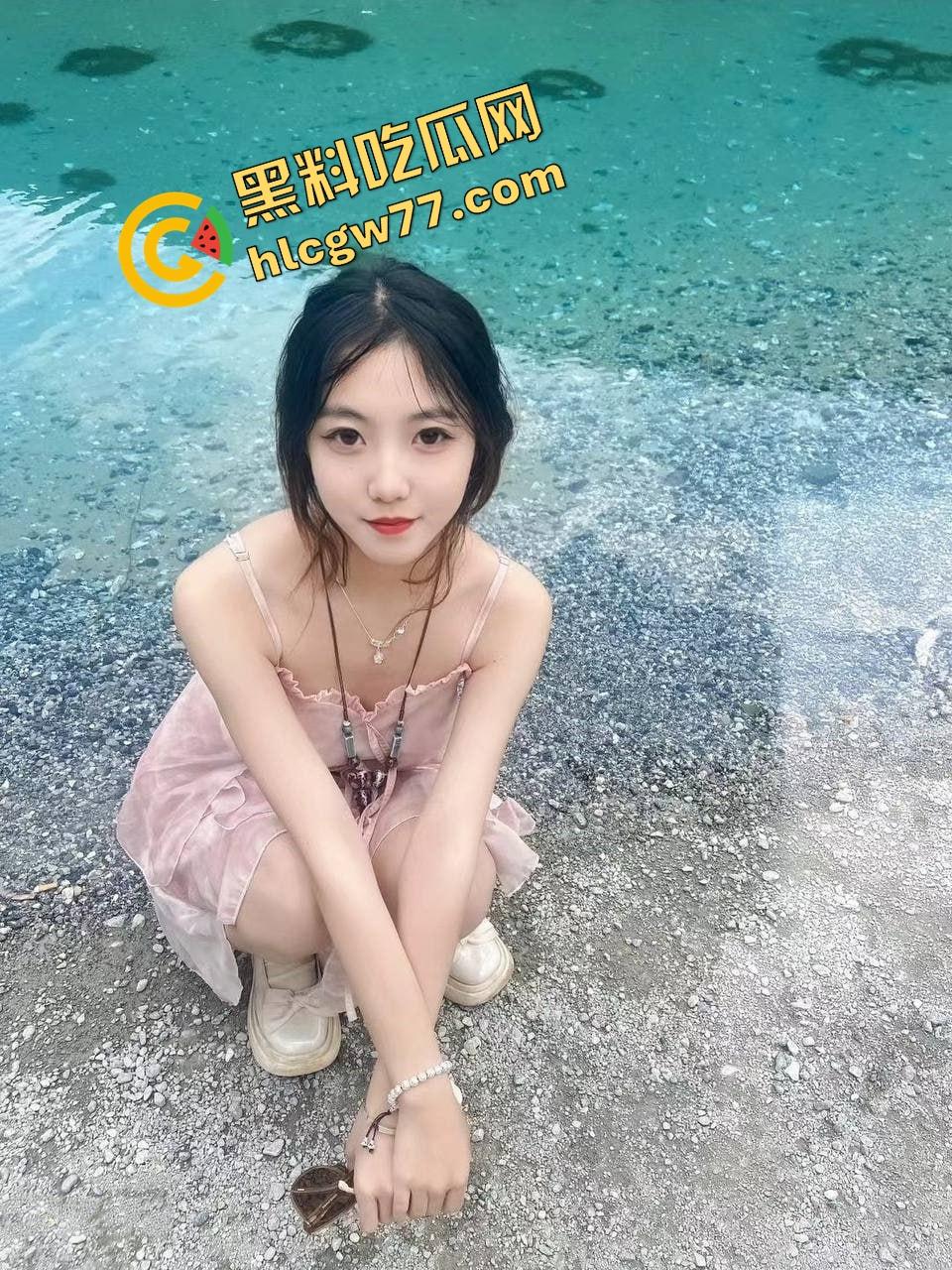 邯郸高颜值理发店小妹【兔兔】学徒眼镜骚货，天然喜欢捆绑调教，越绑越湿，骚穴夹得翻红抽搐！-2