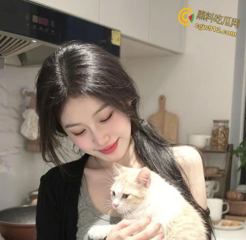 黑龙江鹤岗嫩妹【刘茹雅】,和男友出租房做爱,露脸无套各种后入,小翘臀啪啪作响,颜射吞精巨反差!-4