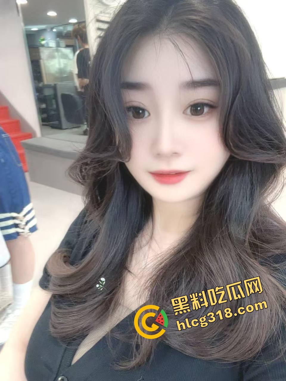 公园树下野战气质女神,高潮娇喘内射后,当场提裤子逼里夹着热精液小碎步走人,说就想这样走回家!-3