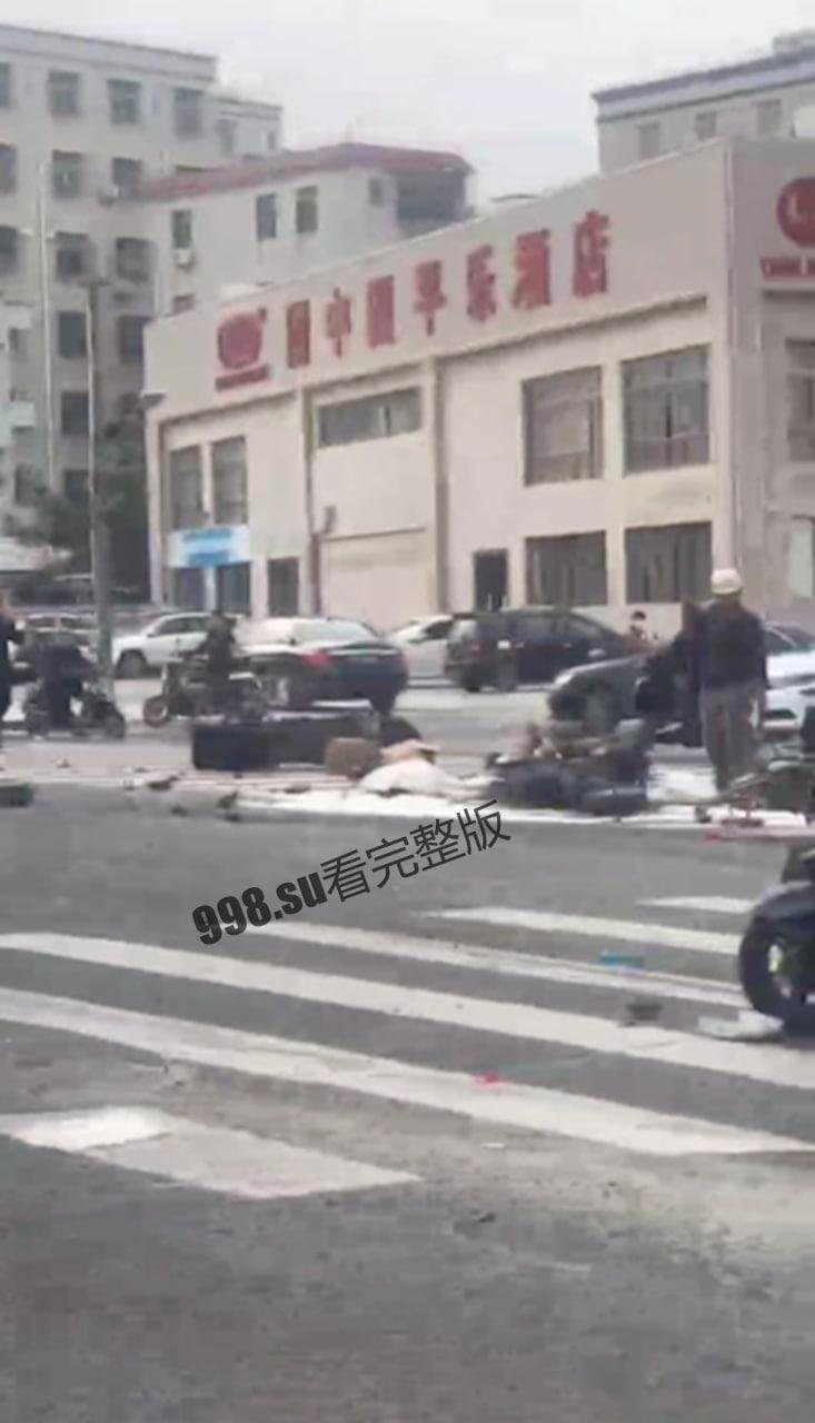 又见马路女杀手!监控拍下可怕一幕-3