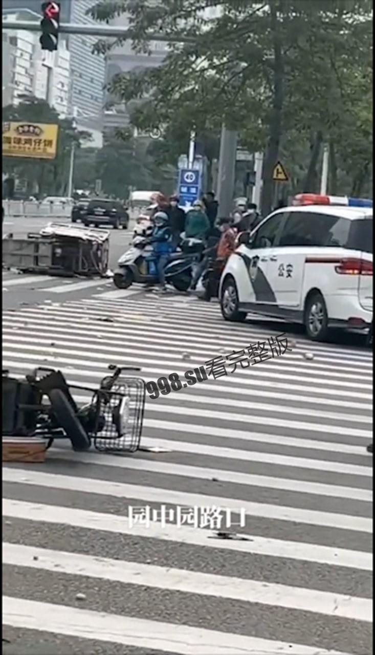 又见马路女杀手!监控拍下可怕一幕-4