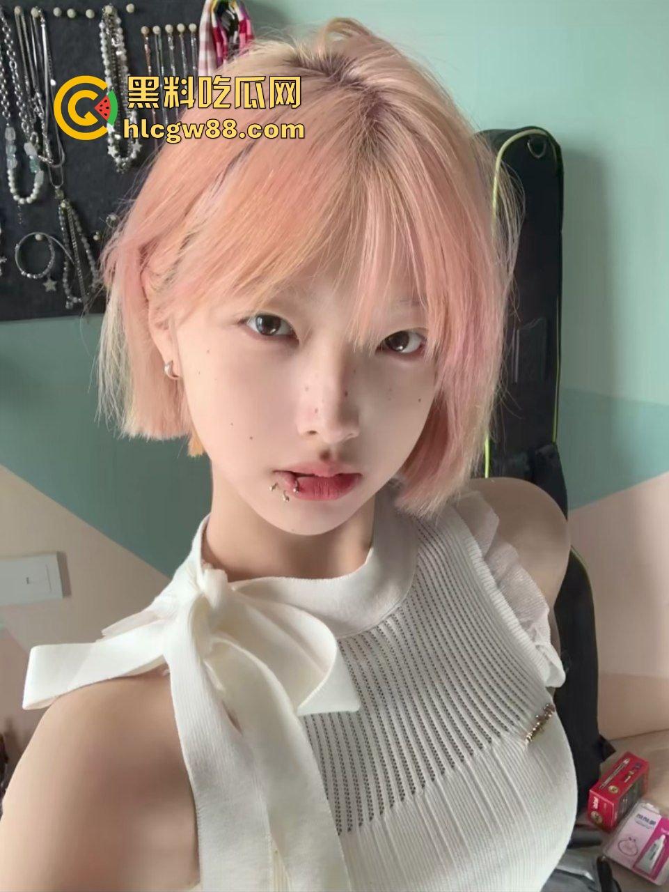 杭州气质女神反差婊【陈茜】大学毕业沦为大哥肉便器母狗,淫荡口交后入操逼性生活丰富!-3