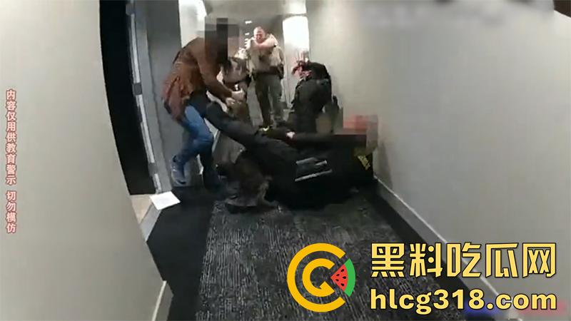 出国后都会变疯么?华裔女博士【李燕】,因不交物业费持刀和警察对峙,被清空弹夹当场射杀!-4