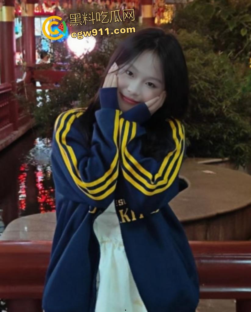 广东科技职院清纯校花【边思雨】惨遭学长调教！从纯情少女变淫荡性奴，深喉吞精，后入猛插流水！-2