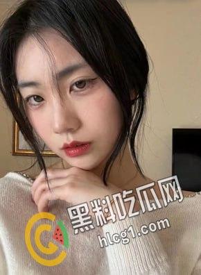 推特反差健身网红 悲哀小狗 高颜值女神自慰福利秀 JK装 豹纹裙白丝袜 诱惑满满!-5