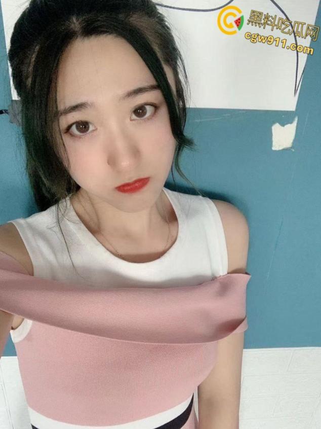 重庆少妇【赵晓丽】,偷偷下海当裸体模特,还跟摄影师出轨偷情,母狗般被人玩弄,无套爆操粉嫩小穴 !-3