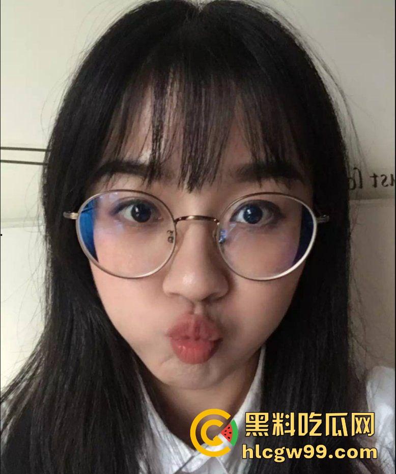 捆绑调教河北气质女大学生『孙珂儿』被金主包养成性奴，视频流出跪舔口爆吞精，娇喘着任人玩弄！-1