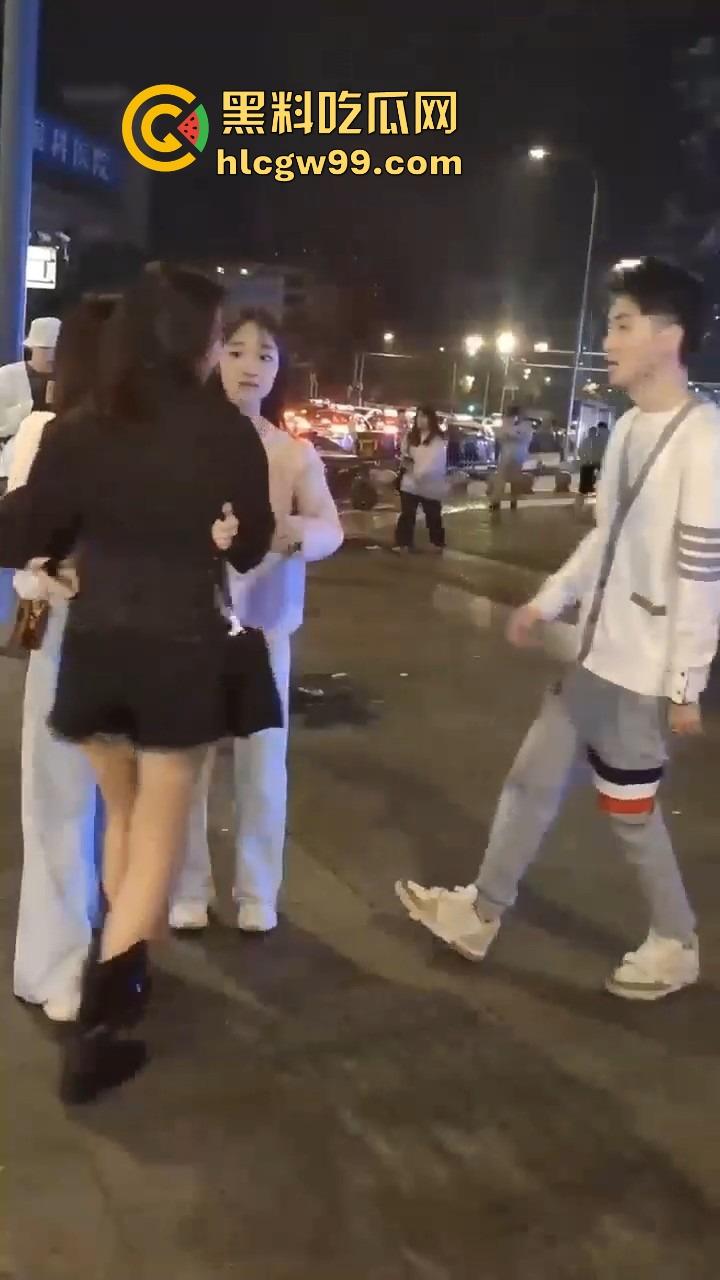 集美饭吃了东西买了酒喝了,最后一句我要跟闺蜜回家?兄弟直接西格玛男人觉醒,这到嘴得鸭子还能飞了?-5