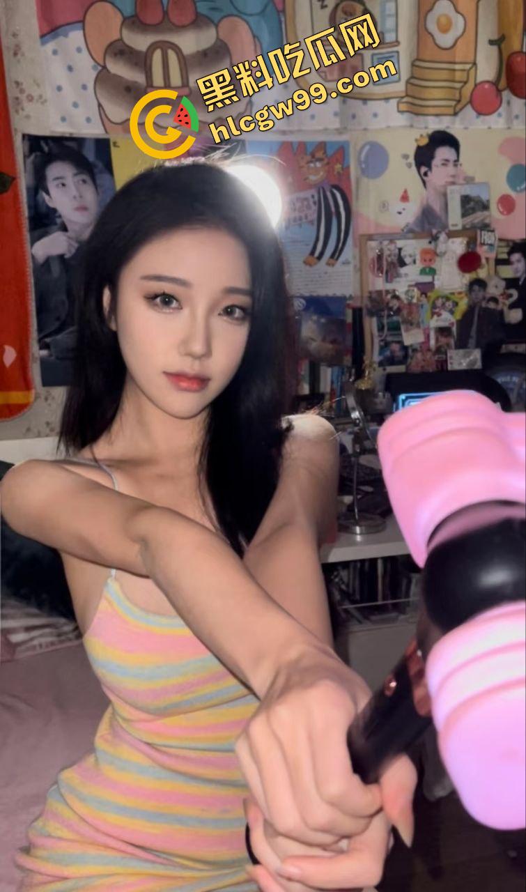 浙江杭州西湖御姐骚鸡【唐韵】极品大G奶诱惑私拍,女上骑乘大奶直晃悠!独家曝光流出!-2