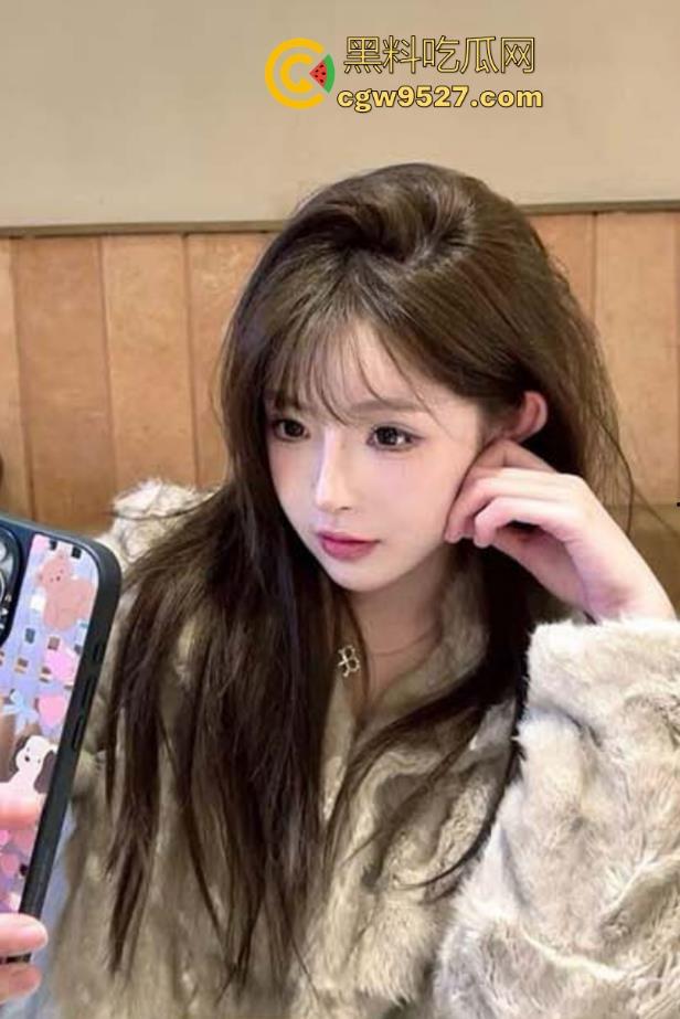 大奶姐姐换护士装玩角色扮演, 包臀群配上黑丝跪地口交,花式做爱猛插打桩, 太用力了把姐姐逼都干肿了!-3