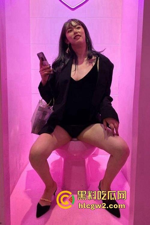 上海外高学历巨乳『李天柔』反差大翻车!清纯外表下的婊子心,和男友激情性爱视频流出,真是骚到不行!-5