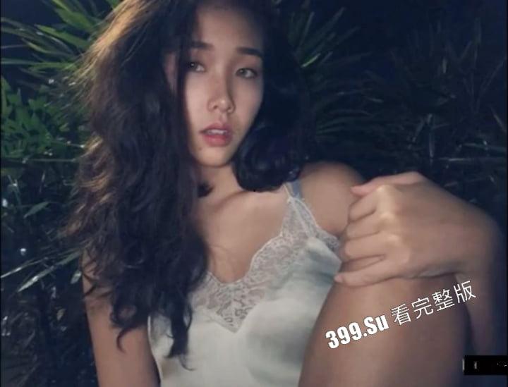 新加坡名模Nasha Quek被狗狗姿势狂抽猛送~呻吟声7分钟不间断~分手后不雅片遭流出疯传-5