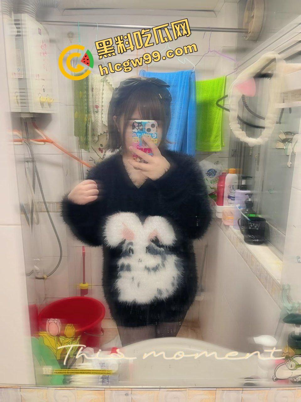 贵州反差骚母狗痴女【江倩】化身书法家上演绝活,毛笔插进逼里写字,重口调教贱逼!-4