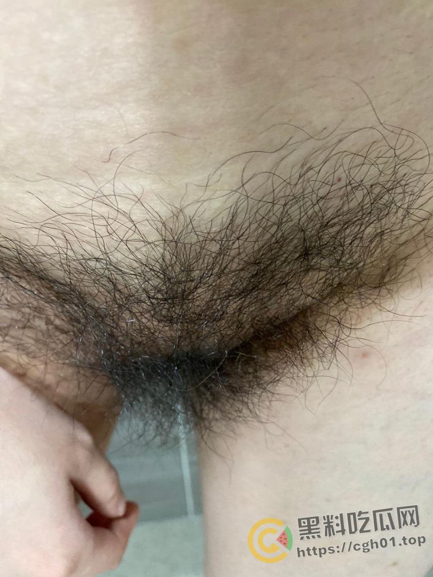 健身教练的新赛道!北京女教练风骚自拍浓密阴毛 桃红乳晕 勾引学员买课还不让操 私密视频照片被流出-23