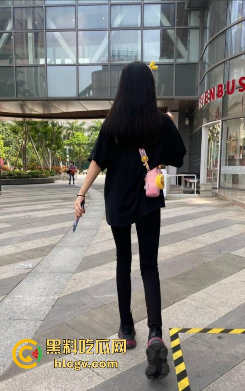 地下rapper撩上高颜值御姐『钱沐沐』，教她rap顺便调教成人形麦克风，嘴里含鸡巴着不撒嘴！-1