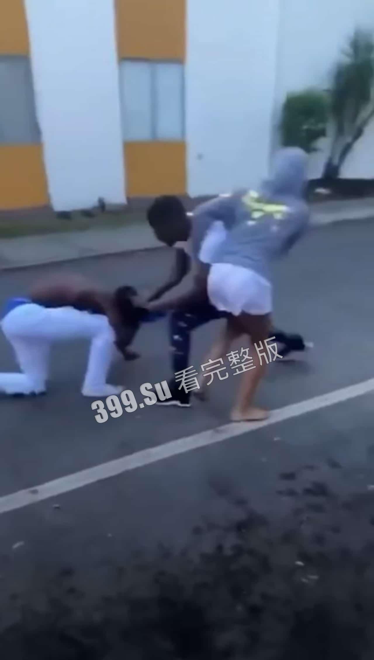 枪支 暴力 自由 国外年轻人身体就是好,倒头就睡-6