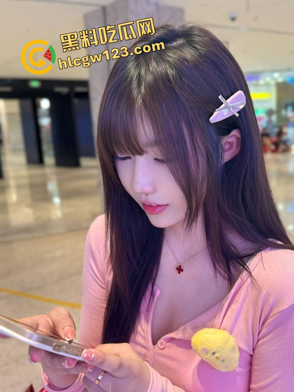 甜妹皮囊装不住她的骚,安徽『邵妮钢』锁精白虎逼,钢圈逼纹屁眼爆插三连杀,这骚劲儿能榨空五个壮汉!-4