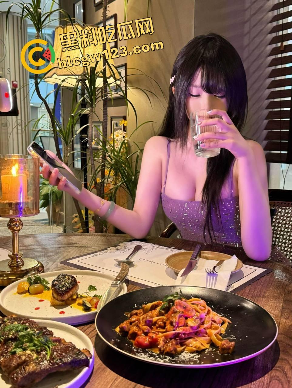 甜妹皮囊装不住她的骚,安徽『邵妮钢』锁精白虎逼,钢圈逼纹屁眼爆插三连杀,这骚劲儿能榨空五个壮汉!-8