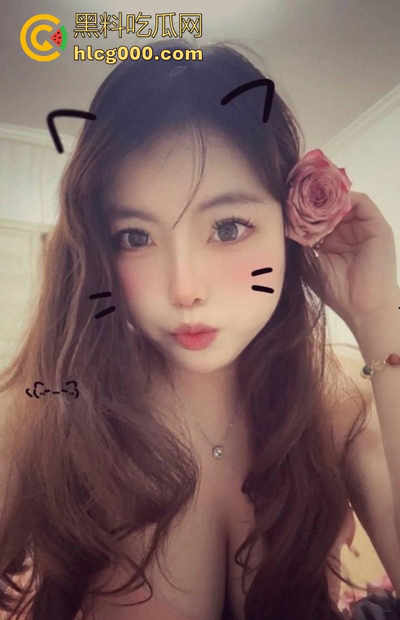 抖音巨乳主播【Primadonna】直播自慰，手指在被子下操纵着跳蛋，听着湿润的水声，眼神逐渐迷离，巨刺激！-4