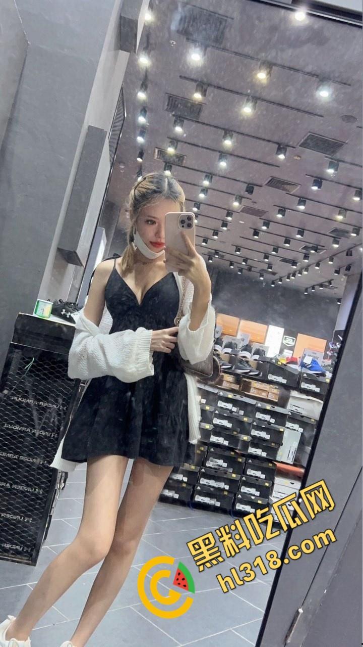 高颜值情侣露脸激情啪啪,女主跪在地上含情脉脉的吞吐,后入小骚穴娇喘连连,男友都要被榨干了 !-3