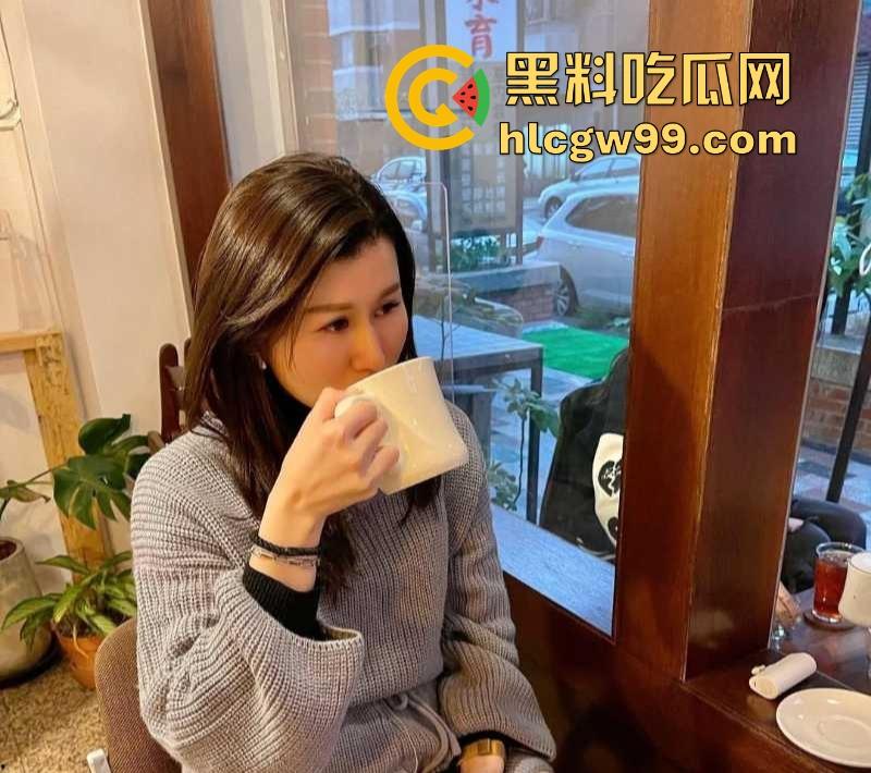 IG6000粉香港风水算命师【凯绮】拍给男友洗澡自慰视频泄密 不知她算没算到自己这一劫?-13