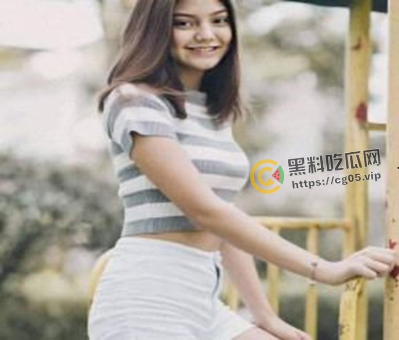 印度淫娃!Tiktok INS 印度网红 【妮莎】【NishGuragain】和男朋友性爱自拍流出 咖喱味的极品美女-12