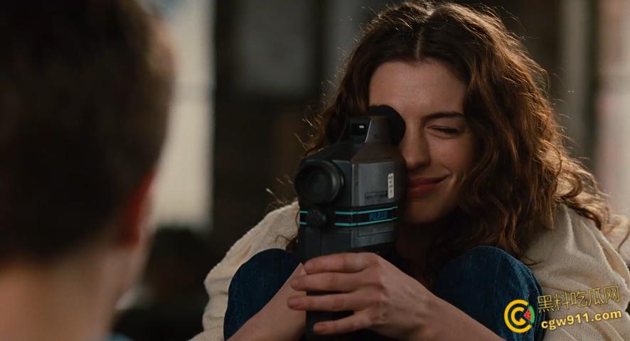 爱情三级片《爱情与灵药》，医药代表邂逅玛姬，伟哥救市却救不了帕金森的她，不离不弃可能这就是爱情 ！-8