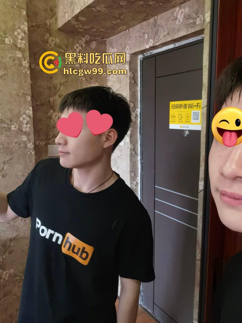 在校男大第二弹,男大生调教界教父,专攻女大学生和年轻女教师,一个月换一个,堪称约啪界劳模!-2