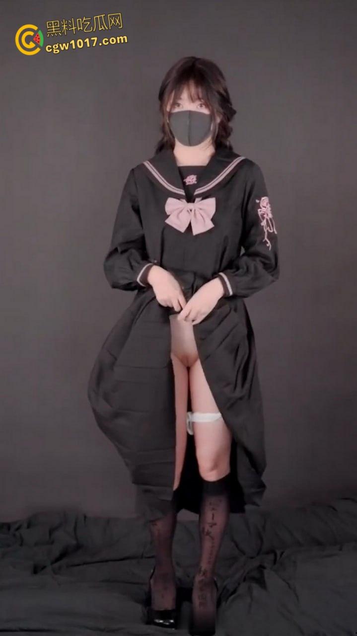 超人气网黄【玩偶姐姐】,黑丝真空JK装撩裙诱惑,白虎嫩穴手指揉搓阴蒂,馒头小穴逼水泛滥,骚浪模样反差至极!-2