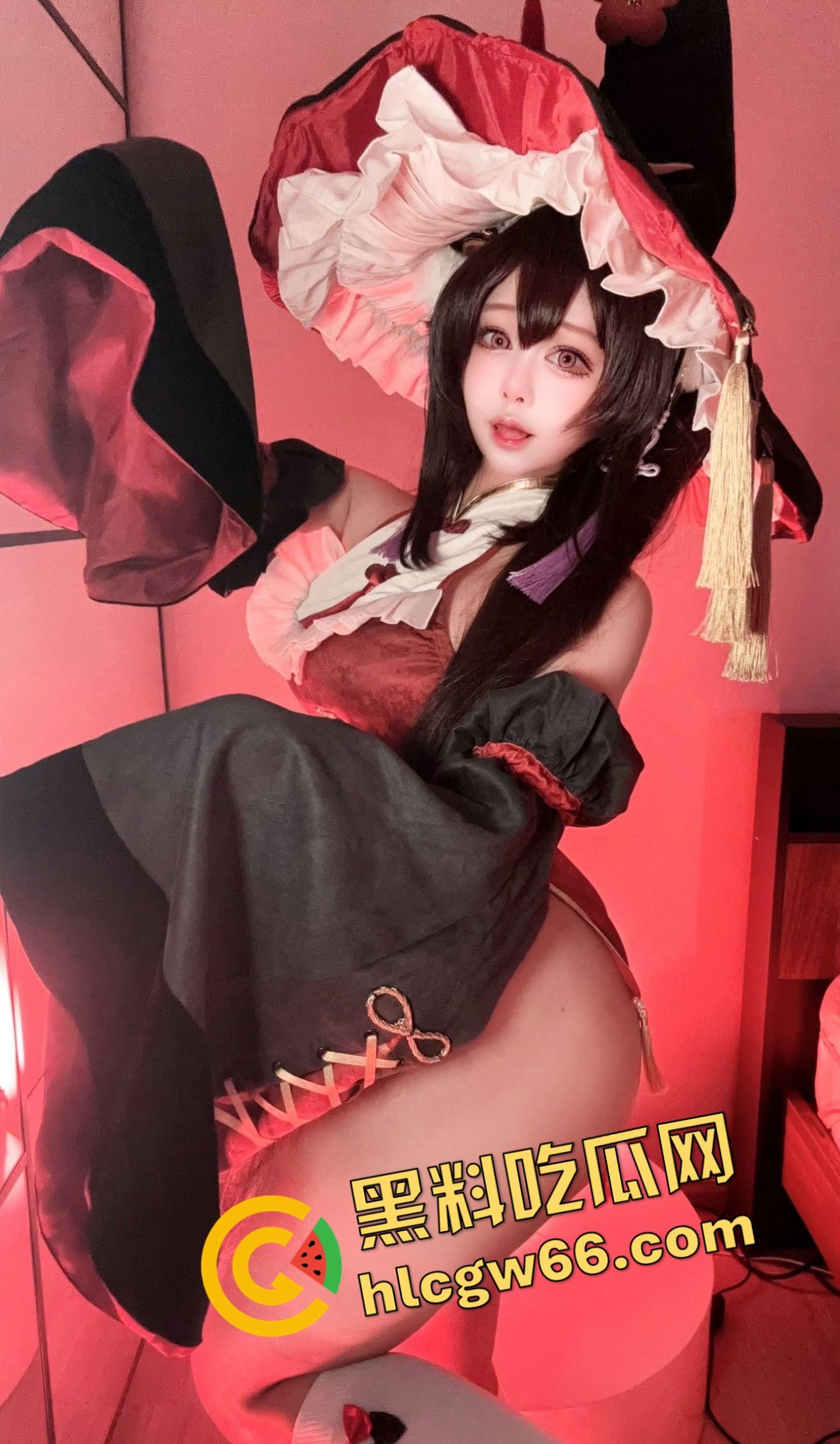 广州漫展COS圈疯批妹子,掰腿窗边榨精,操几下就射,事后还掰逼录像看精液流出来!-7