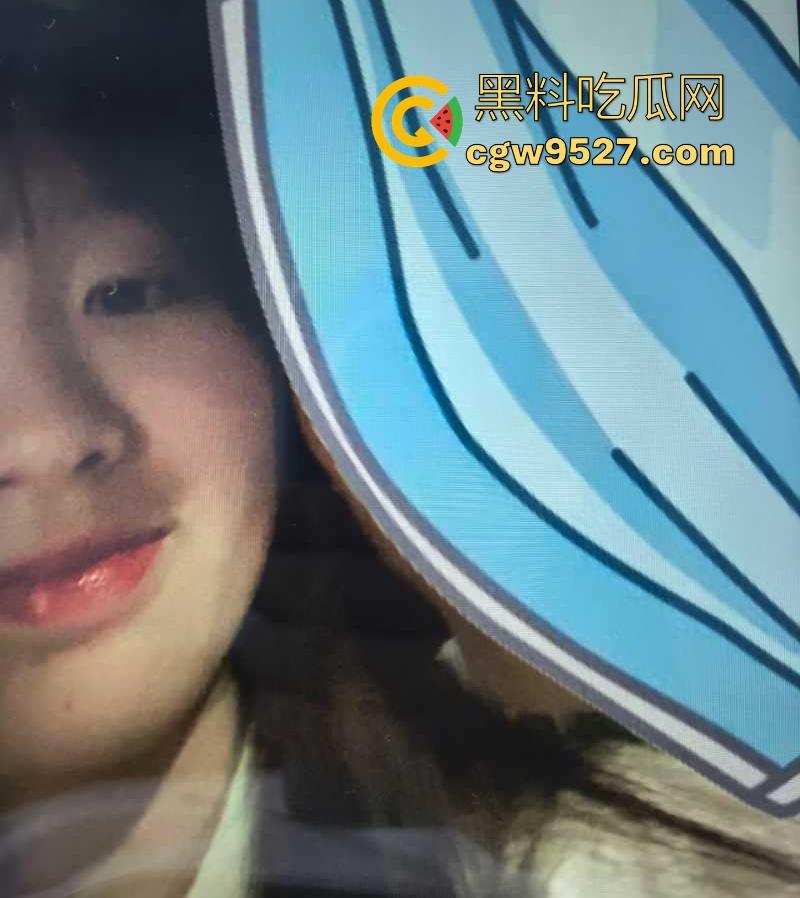 湖南师范学院00后【李小晴】做爱视频被男友曝光,巨乳翘臀画面露骨火辣,喜欢后入猛干淫水四溅!-5